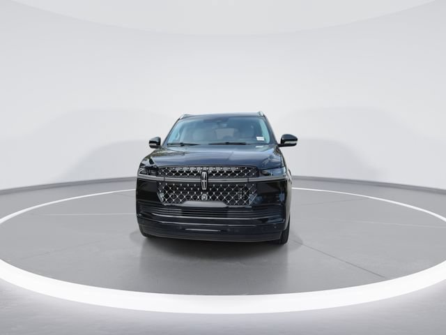 New 2027 Lincoln Navigator L Black Label AWD/4WD image 3
