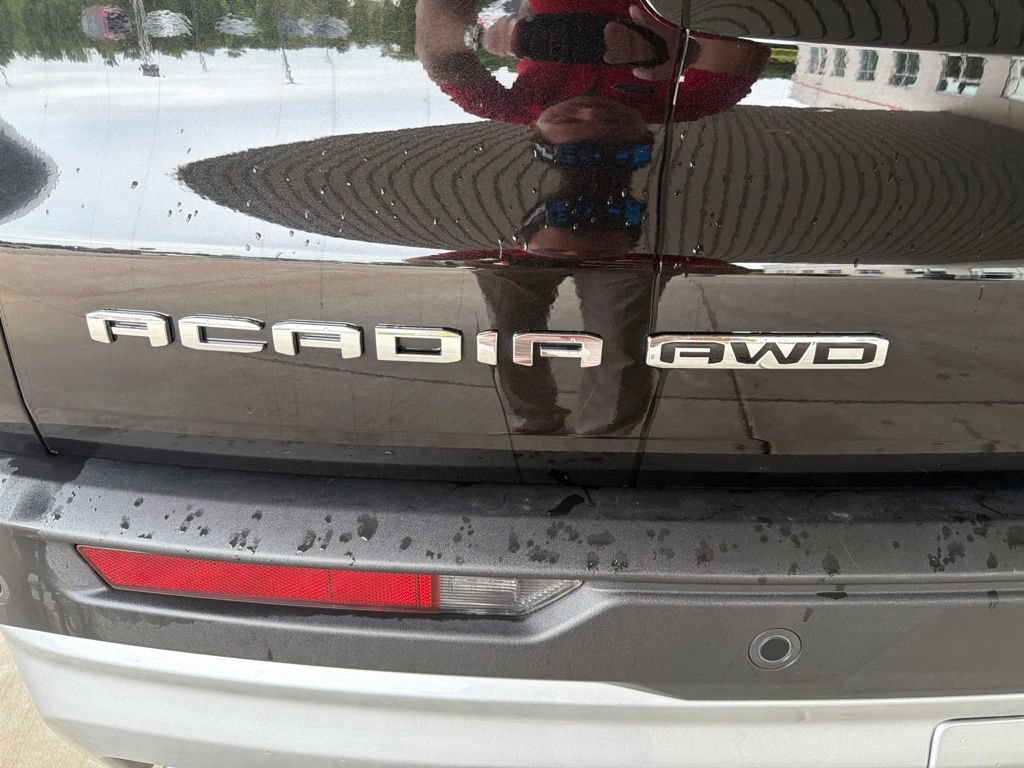 Used 2025 GMC Acadia Elevation AWD/4WD image 22
