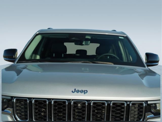 Used 2023 Jeep Grand Cherokee 4WD 4xe w/ Luxury Tech Group II image 39