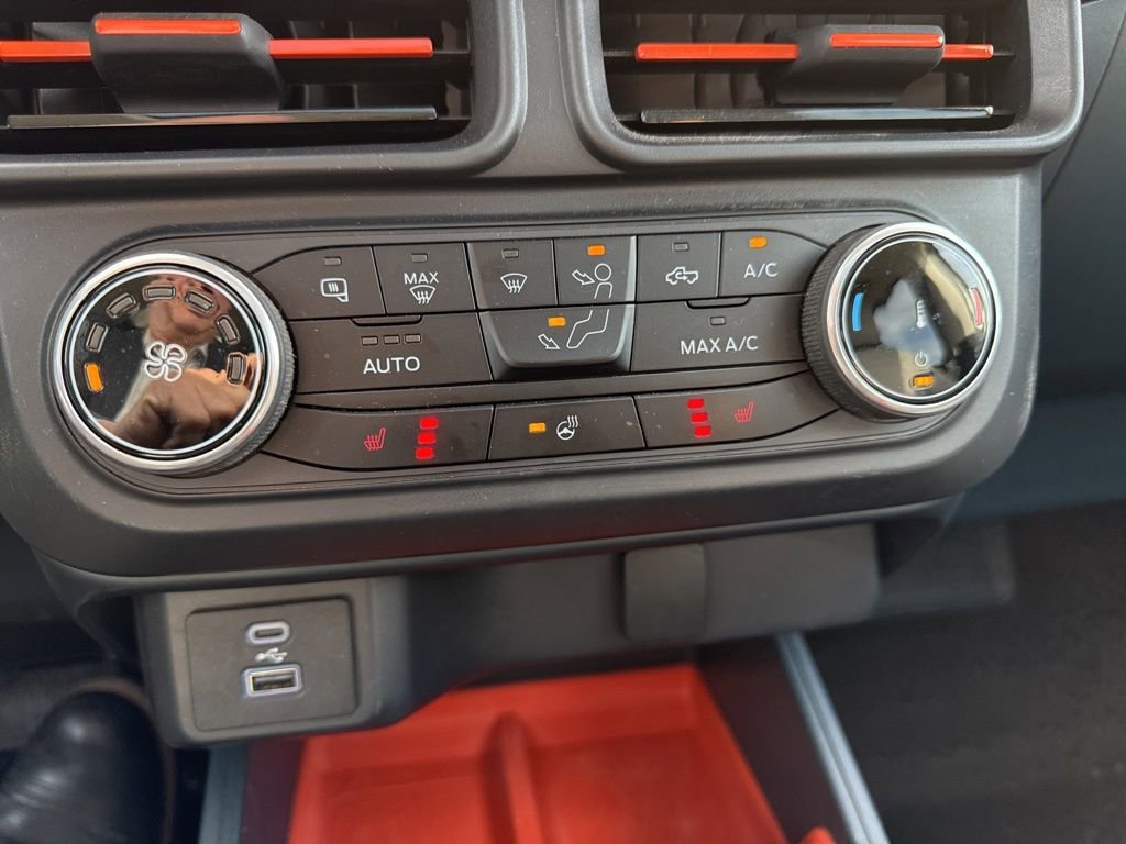 Used 2024 Ford Maverick XLT w/ XLT Luxury Package AWD/4WD image 13