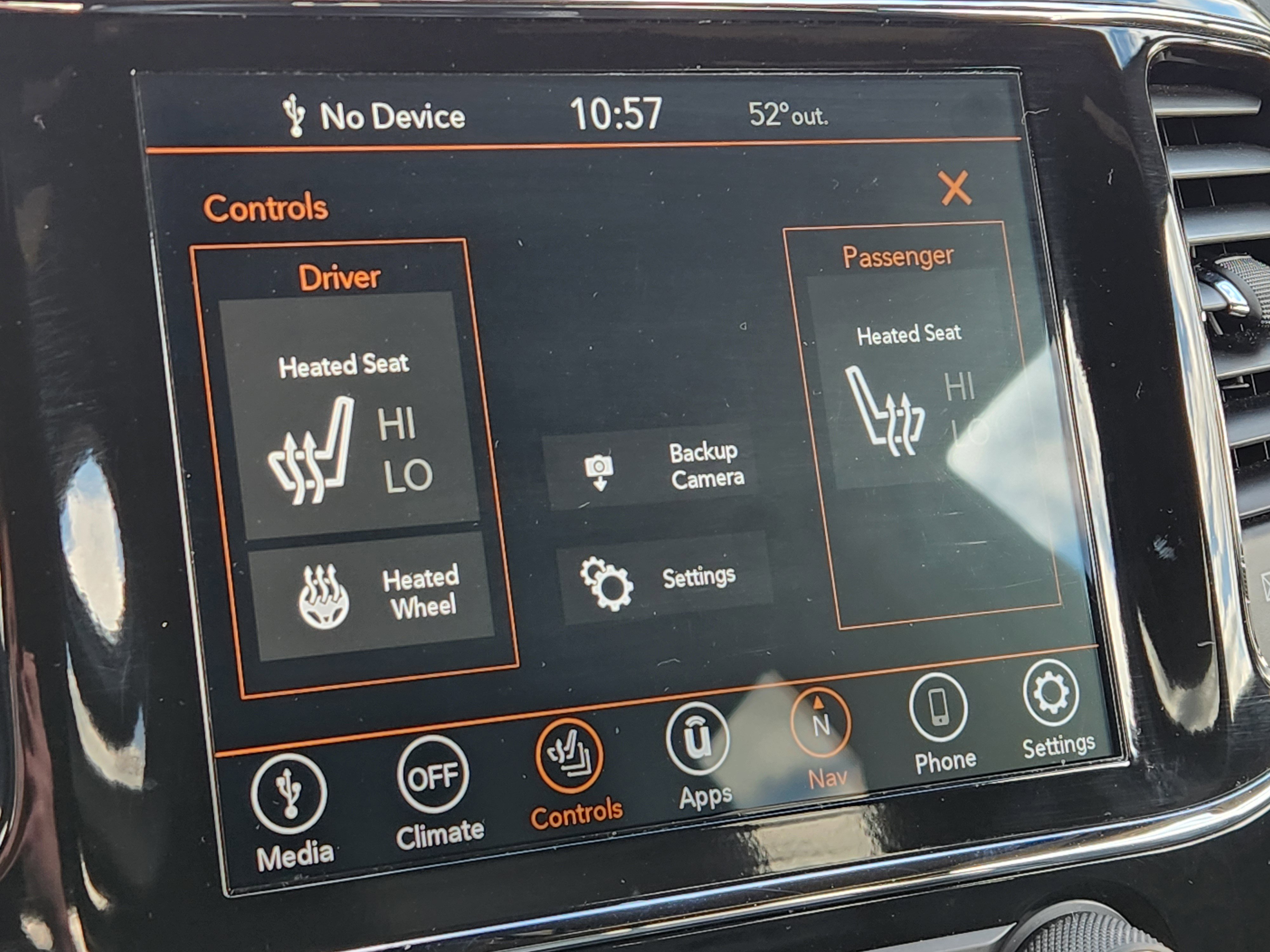 Used 2021 Jeep Grand Cherokee Laredo X image 5