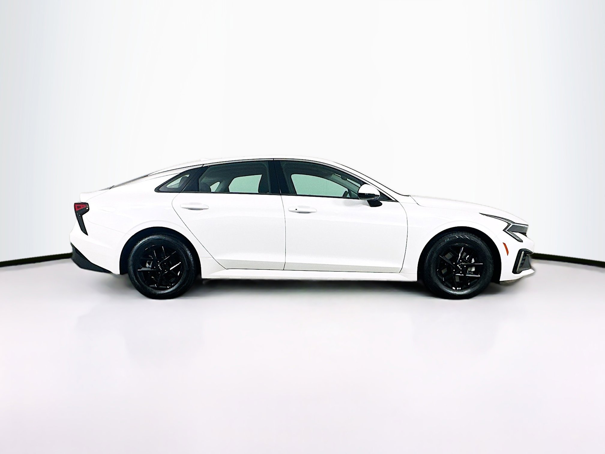 Used 2025 Kia K5 LXS image 10