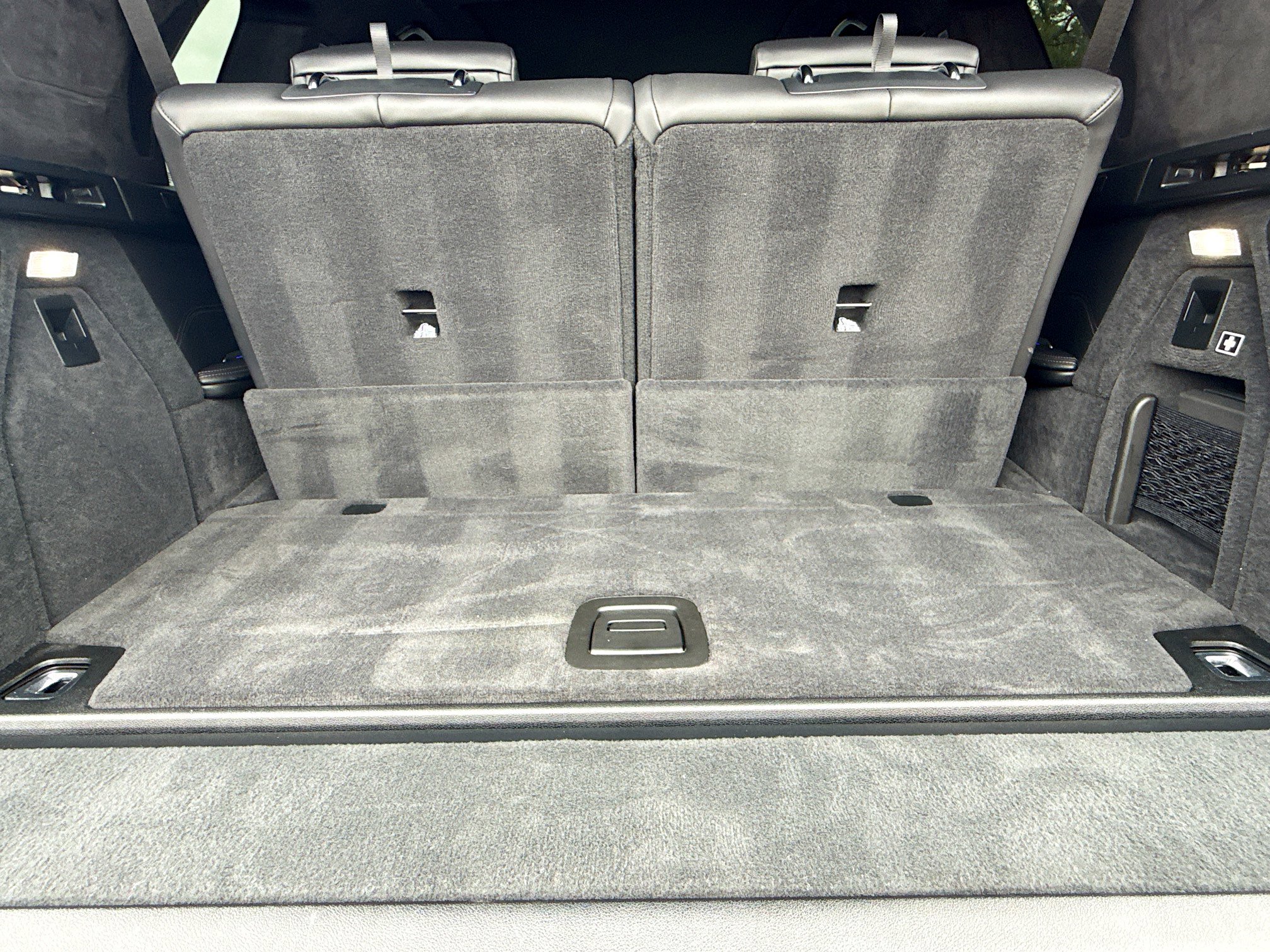 Used 2024 BMW X7 M60i w/ Executive Package image 12