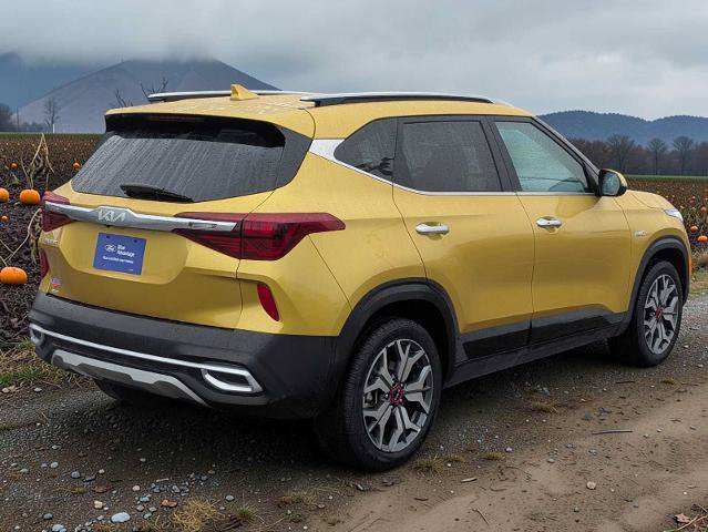 Used 2023 Kia Seltos SX w/ SX Sunroof Package AWD/4WD image 6