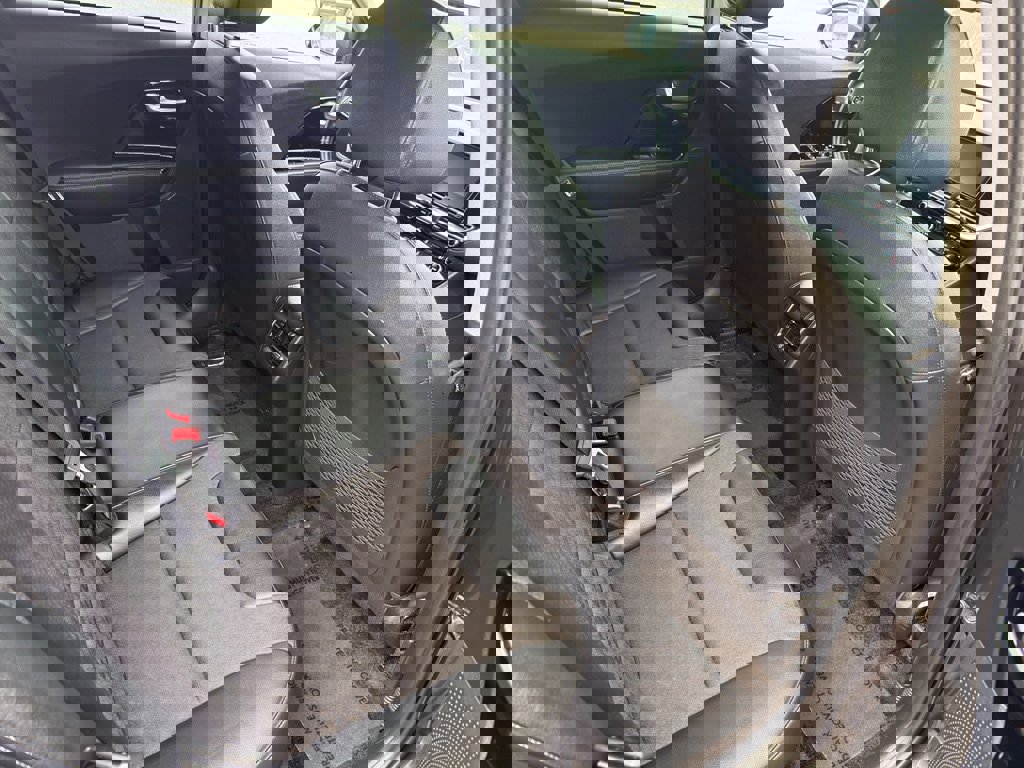 Used 2022 Kia Niro EX image 17