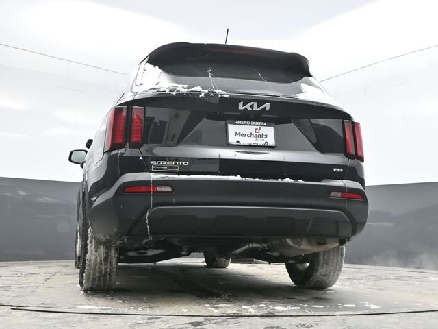 Used 2023 Kia Sorento LX image 37
