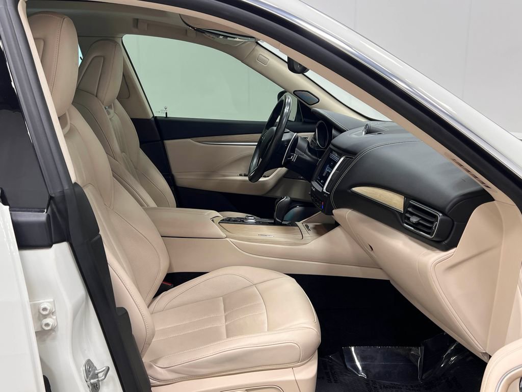 Used 2018 Maserati Levante S GranSport image 34