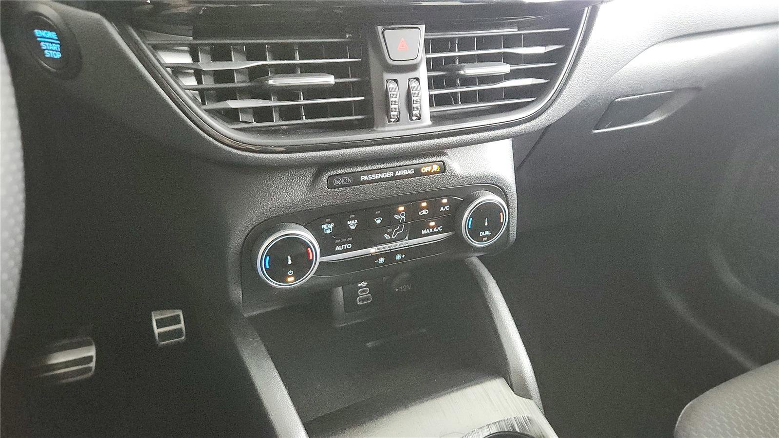 Used 2024 Ford Escape ST-Line image 25