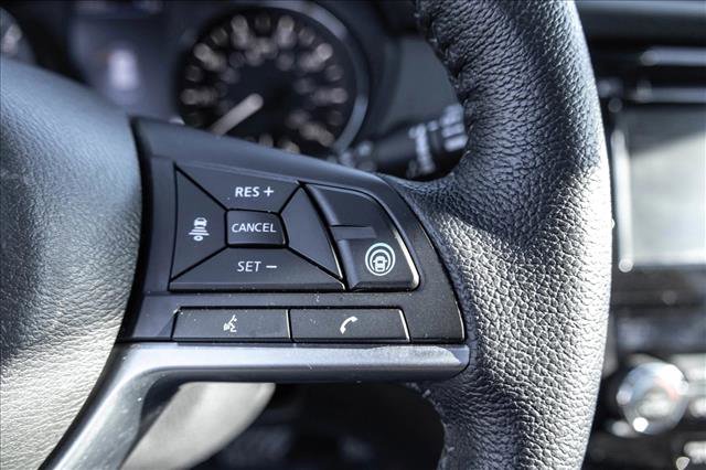 Used 2020 Nissan Rogue SL w/ Premium Package image 14
