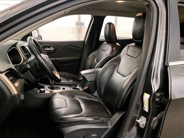 Used 2015 Jeep Cherokee Limited AWD/4WD image 24