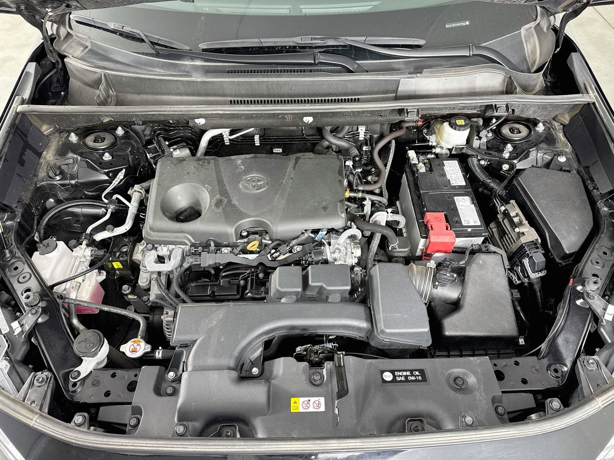 Certified 2025 Toyota RAV4 LE AWD/4WD image 29