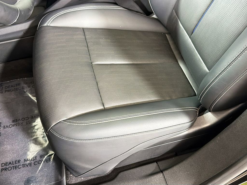 Used 2024 Cadillac Lyriq Luxury image 19