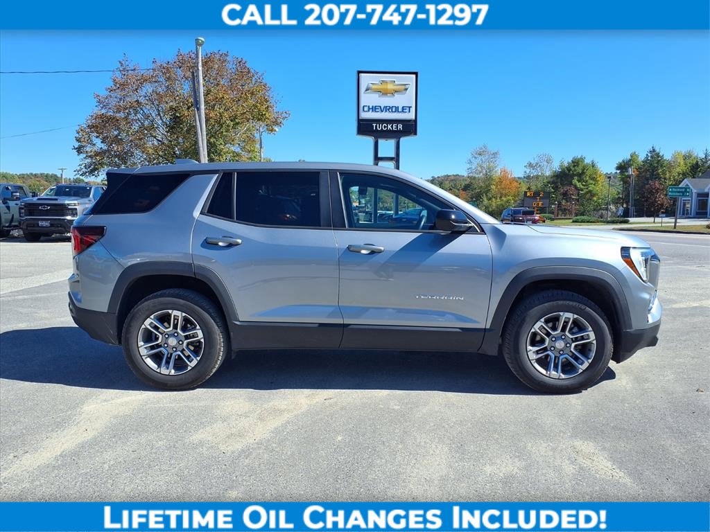 Used 2025 GMC Terrain Elevation image 5