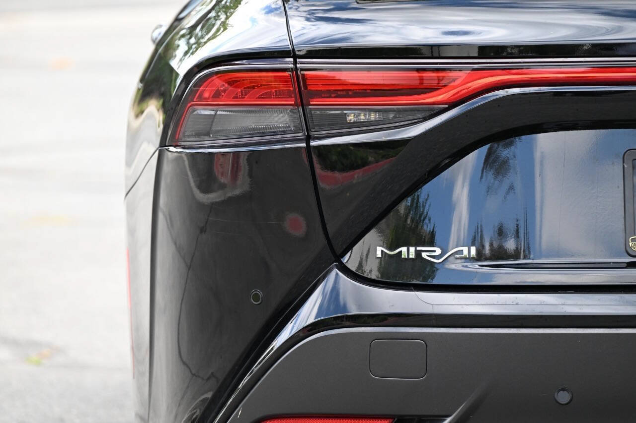 Used 2024 Toyota Mirai w/ Advanced Technology Package RWD image 9