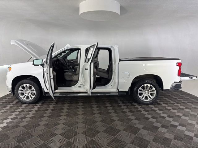 Used 2022 Chevrolet Silverado 1500 LTZ w/ LTZ Convenience Package II image 11