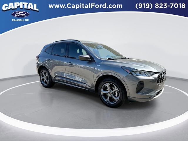Certified 2024 Ford Escape ST-Line w/ Tech Pack #1 AWD/4WD image 2