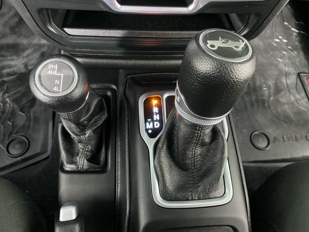 Used 2018 Jeep Wrangler Sport AWD/4WD image 6