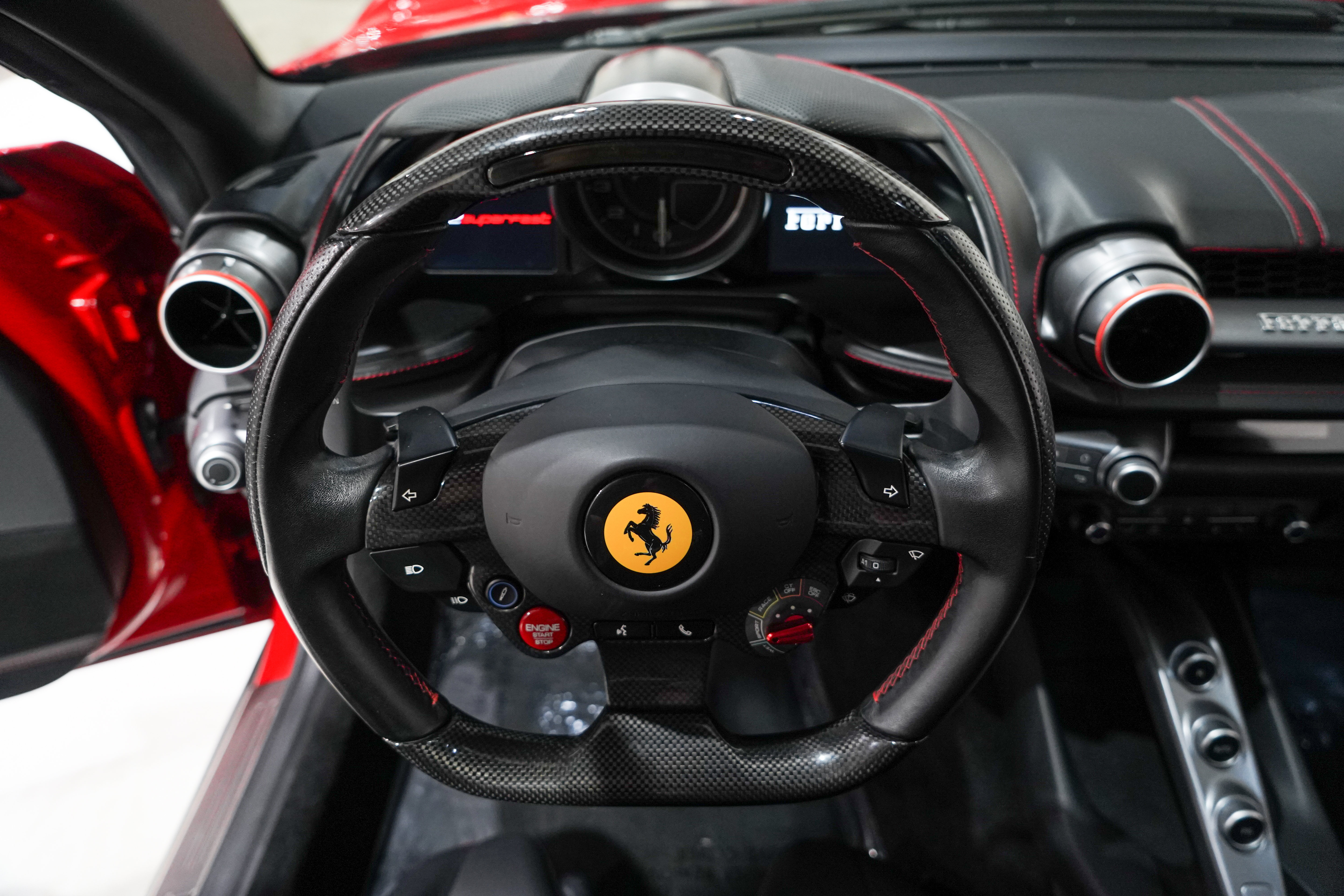 Used 2019 Ferrari 812 Superfast RWD image 10