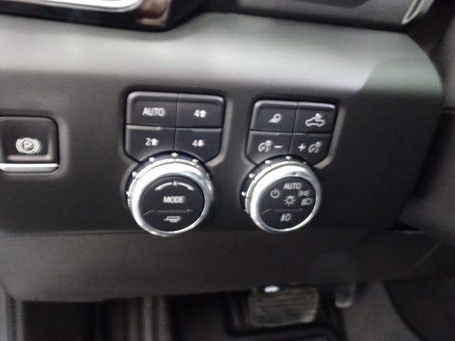 Used 2024 GMC Sierra 1500 Denali w/ Denali Reserve Package image 11