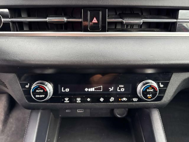 Used 2023 Mitsubishi Outlander SE image 23