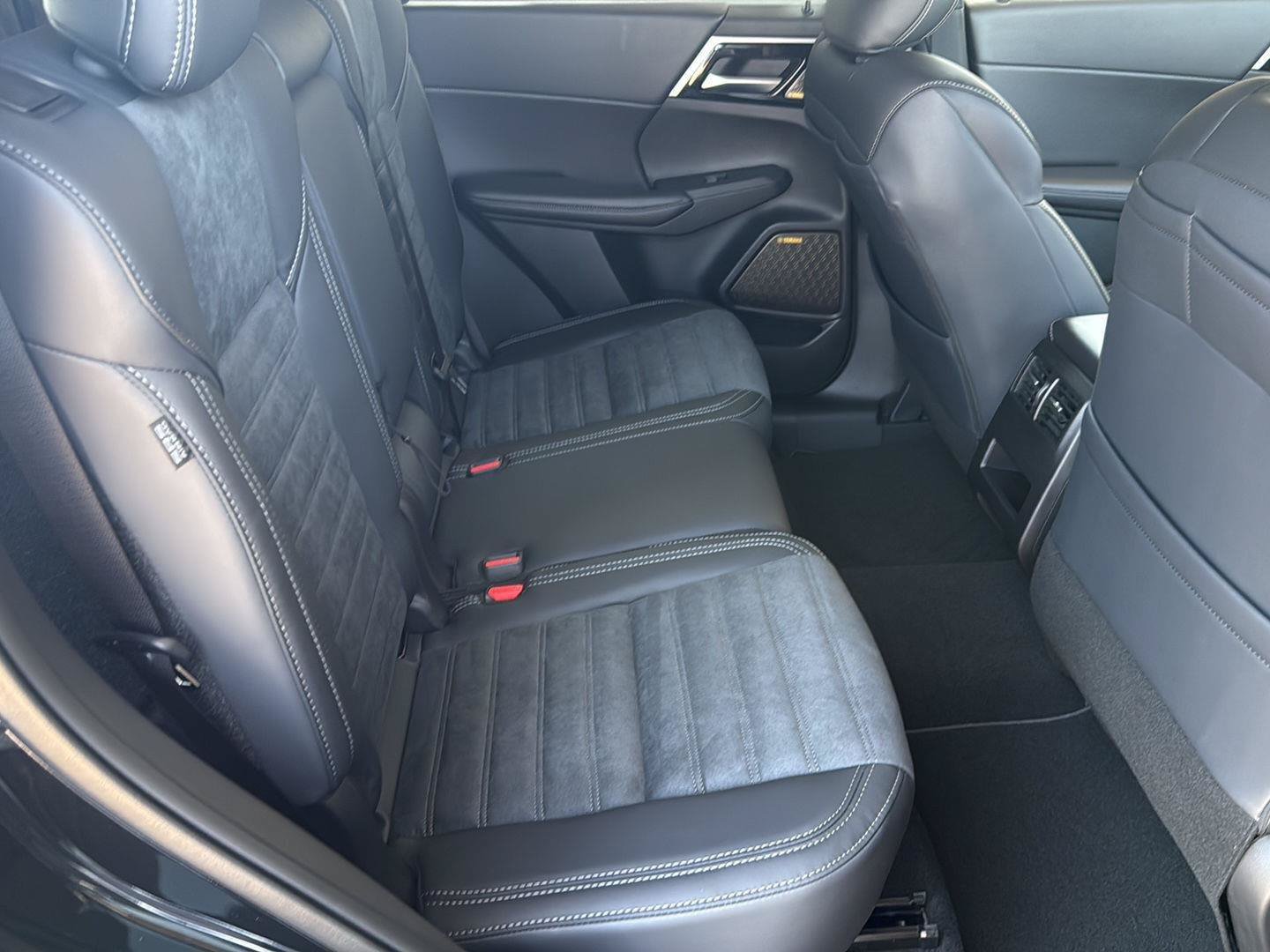 New 2026 Mitsubishi Outlander SE AWD/4WD image 26