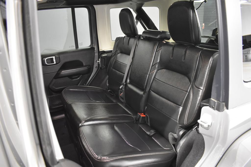 Used 2021 Jeep Wrangler Unlimited Sahara image 34