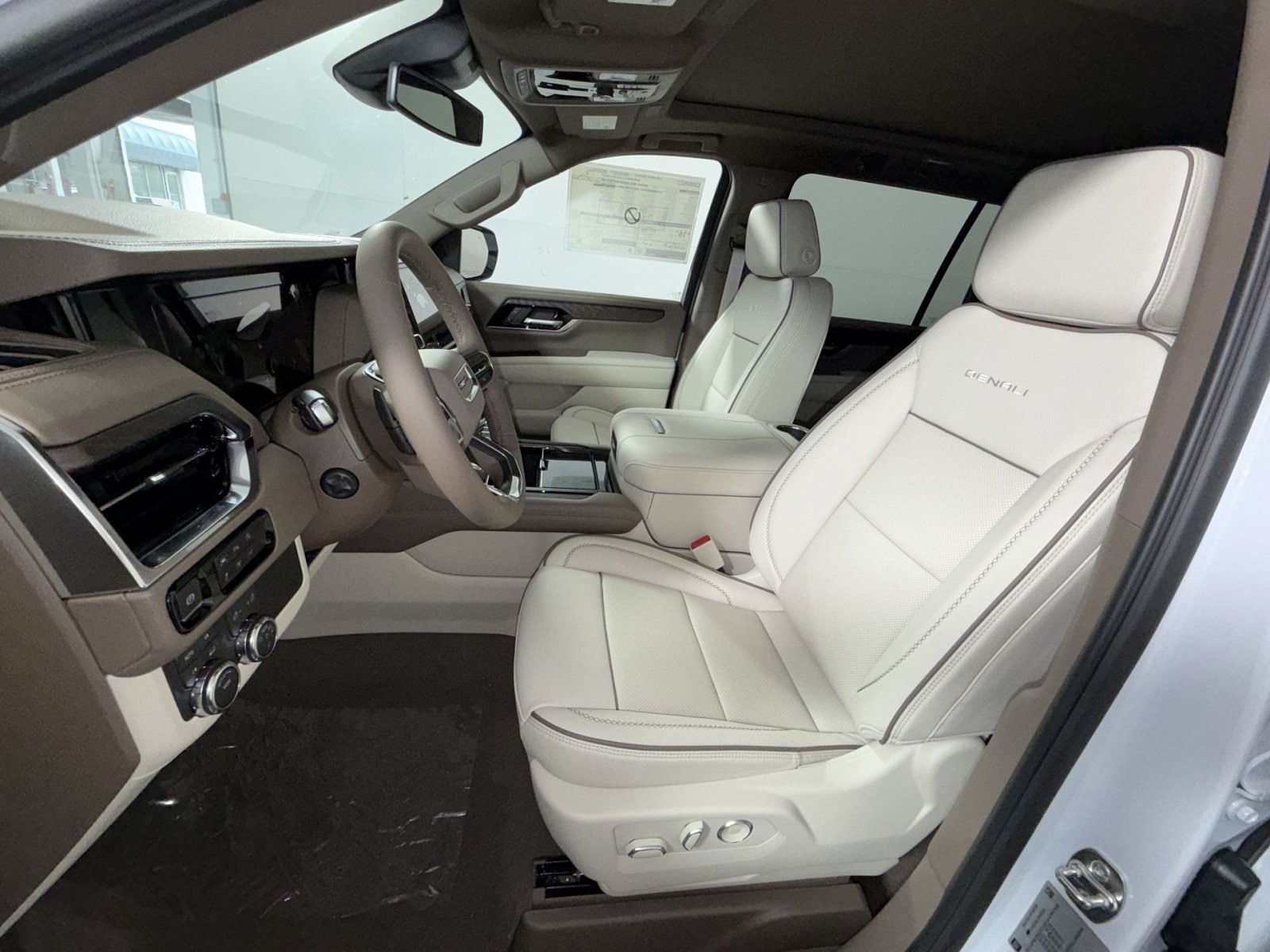New 2026 GMC Yukon XL Denali w/ Sun & Power Step Package AWD/4WD image 13