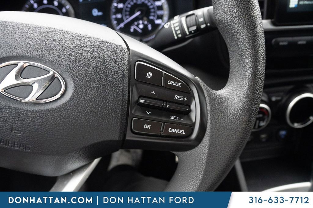 Used 2020 Hyundai Venue SEL image 10