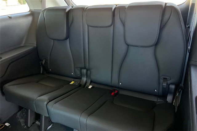 New 2026 Kia Carnival SX Prestige image 17