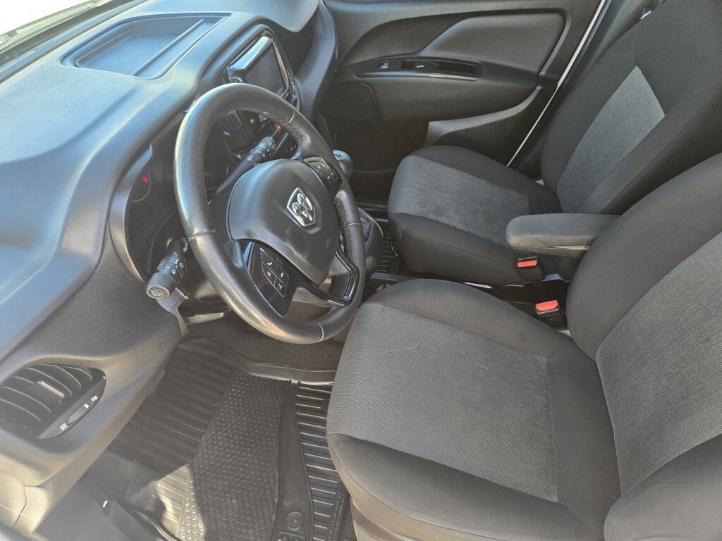 Used 2020 RAM ProMaster City Tradesman SLT image 8