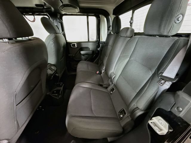 Used 2023 Jeep Gladiator Sport AWD/4WD image 22
