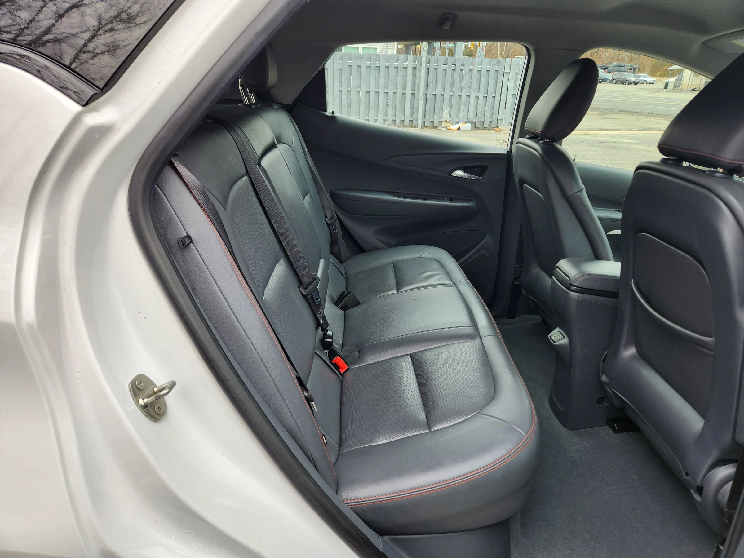 Used 2019 Chevrolet Bolt Premier w/ Infotainment Package image 19