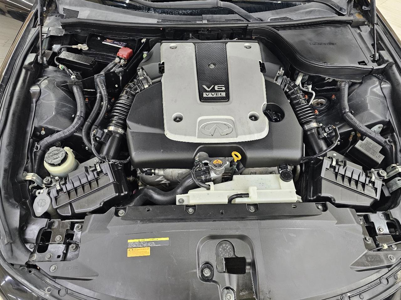 Used 2013 INFINITI G37 Convertible w/ Premium Pkg RWD image 40