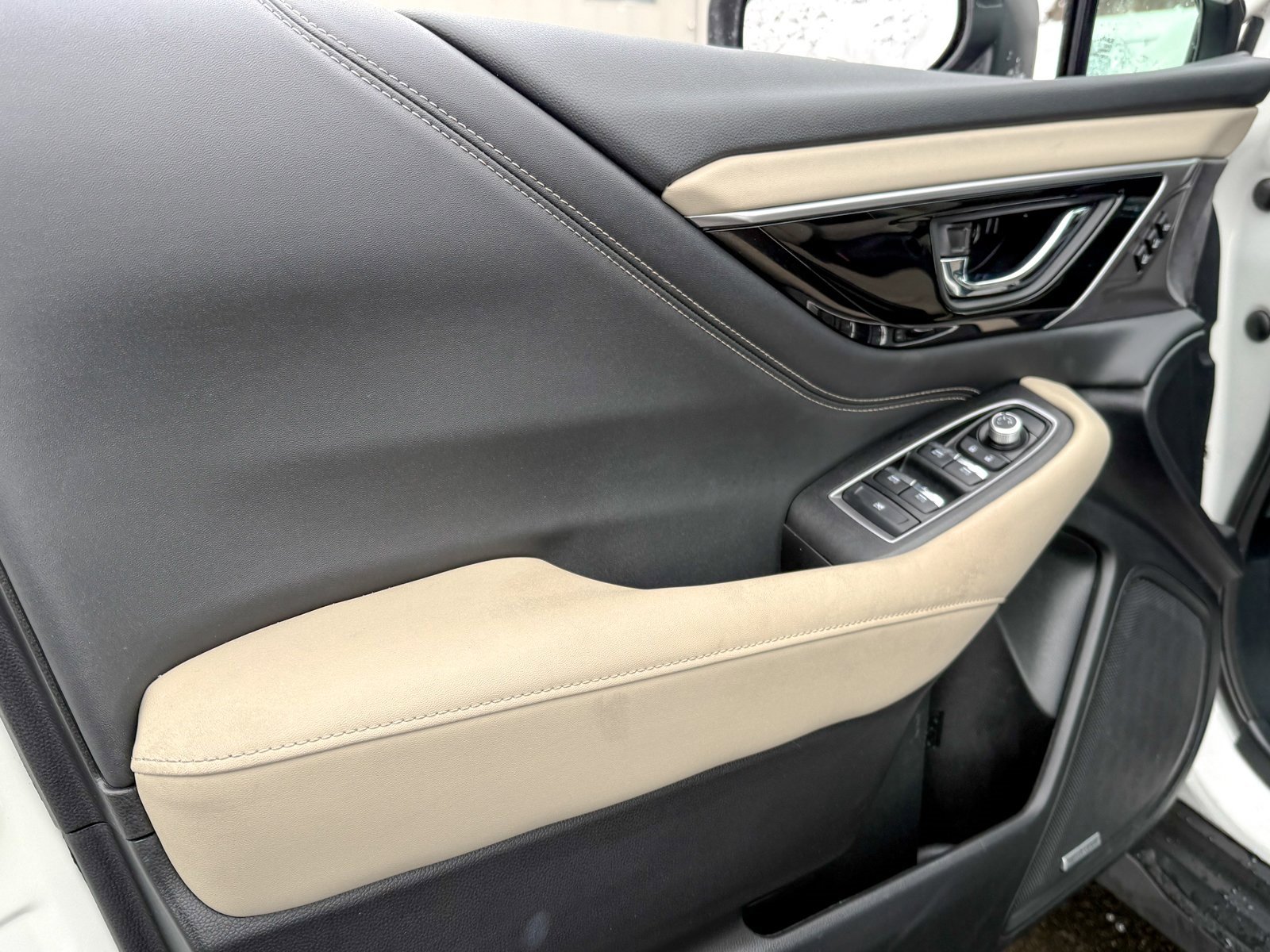 Used 2024 Subaru Outback Limited image 13