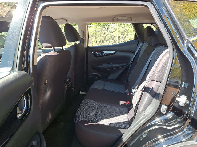Used 2021 Nissan Rogue Sport SV AWD/4WD image 11