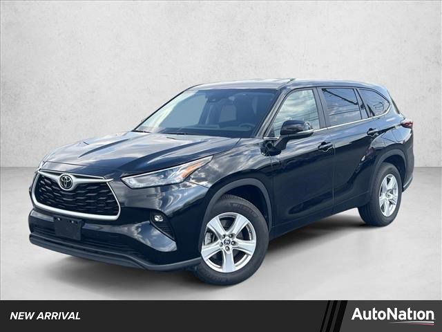 Certified 2025 Toyota Highlander LE