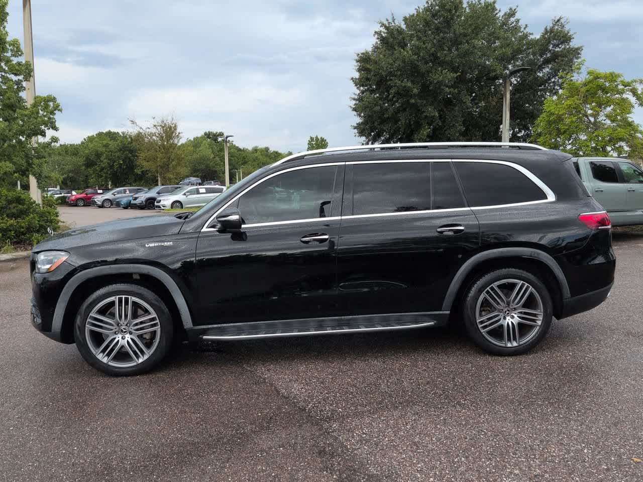 Used 2021 Mercedes-Benz GLS 450 4MATIC image 3
