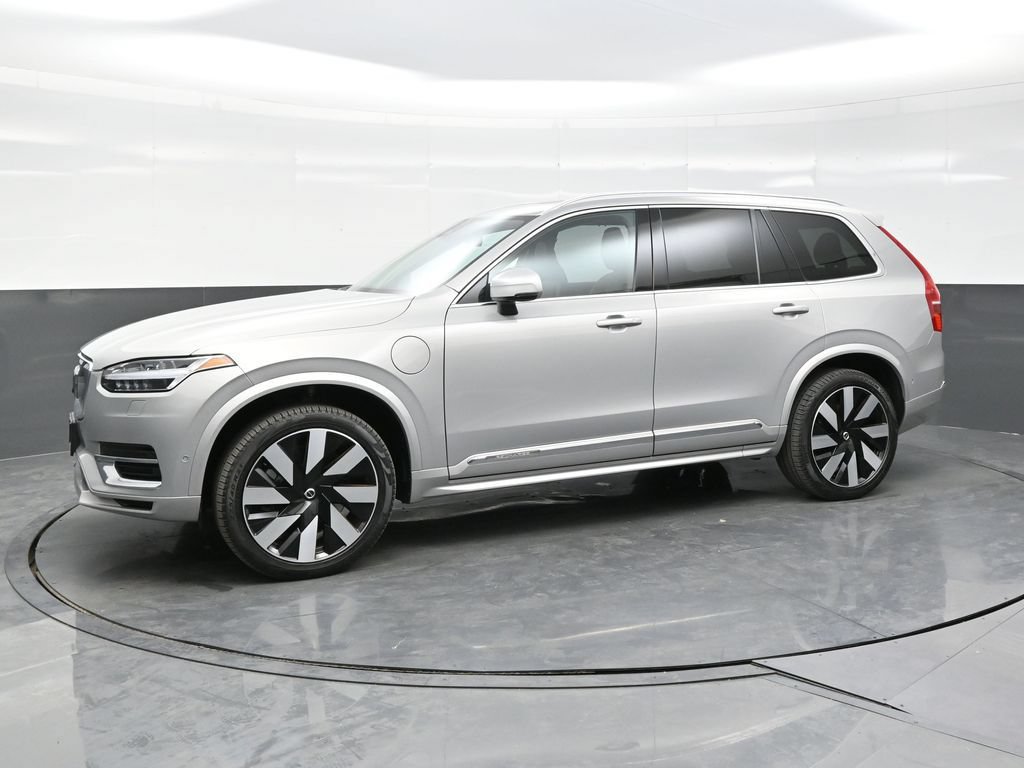 Used 2023 Volvo XC90 T8 Ultimate AWD/4WD image 3