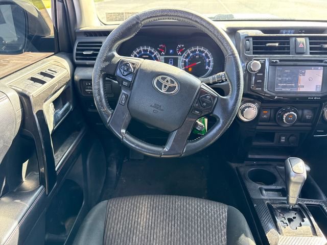 Used 2017 Toyota 4Runner TRD Off-Road AWD/4WD image 20