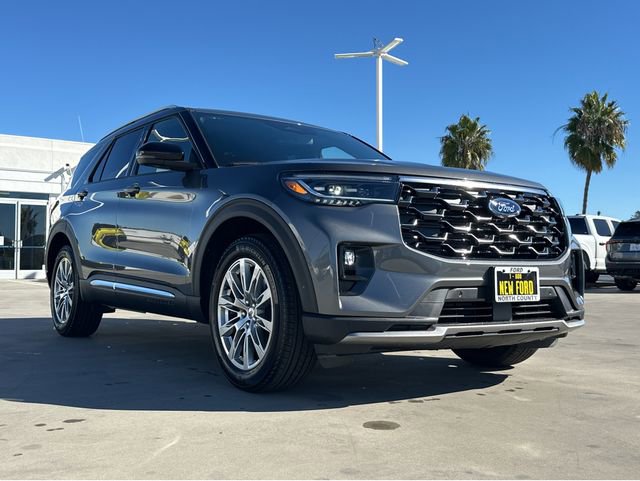 New 2026 Ford Explorer Platinum image 3
