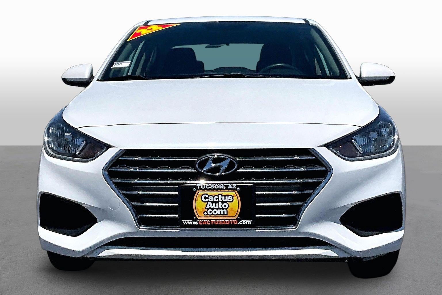 Used 2022 Hyundai Accent SE w/ Cargo Package FWD image 3