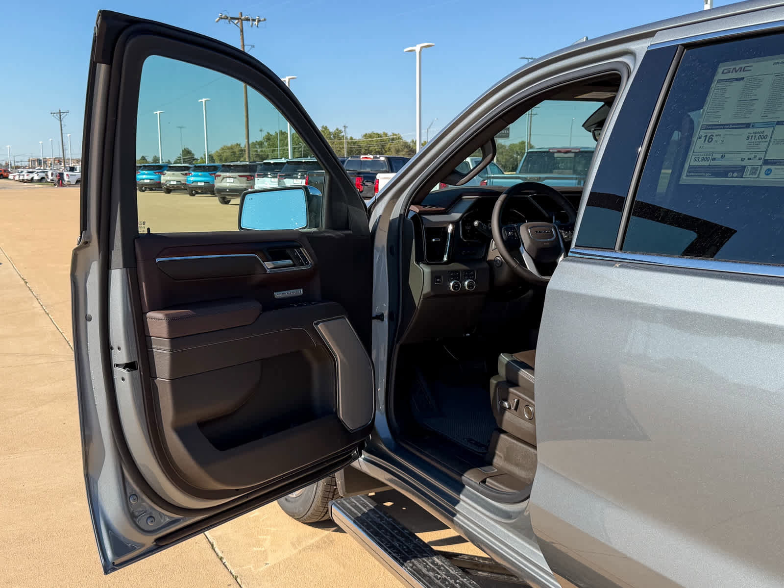 New 2026 GMC Sierra 1500 Denali w/ Denali Reserve Package image 10
