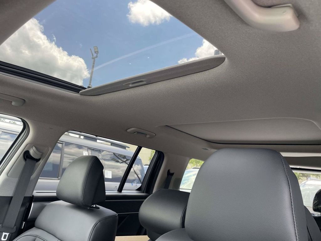 New 2026 Hyundai Santa Fe Limited FWD image 17