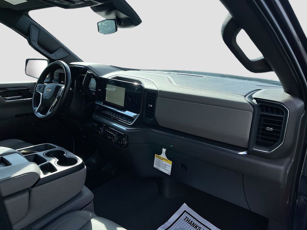 Used 2024 Chevrolet Silverado 1500 LT w/ Z71 Off-Road Package image 29