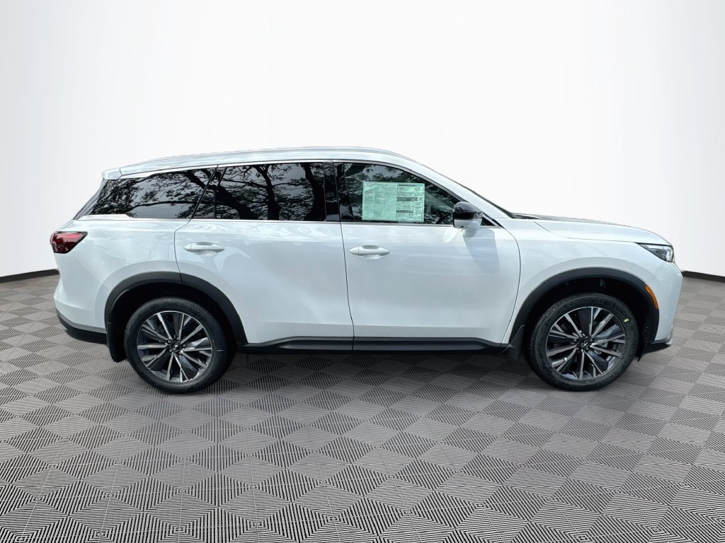 Used 2027 INFINITI QX60 Luxe w/ Cargo Package FWD image 5