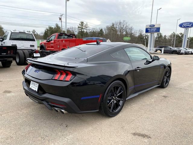 Used 2025 Ford Mustang GT Premium image 3