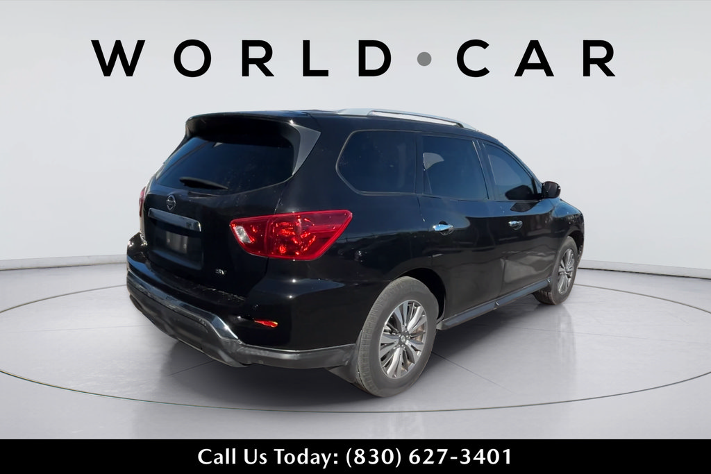 Used 2017 Nissan Pathfinder SV FWD image 3