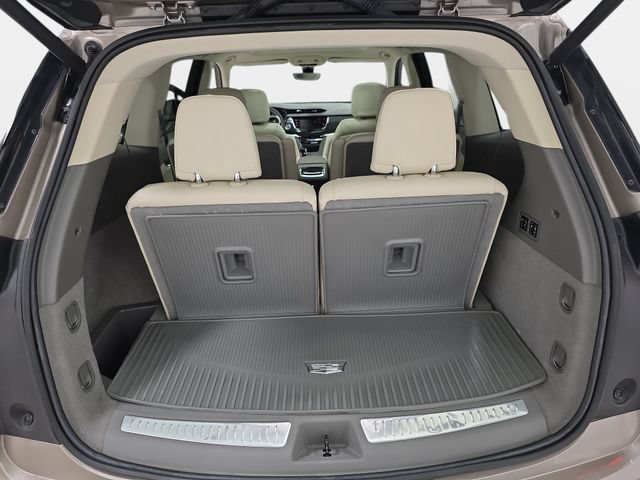 Used 2023 Cadillac XT6 Premium Luxury w/ Technology Package AWD/4WD image 32