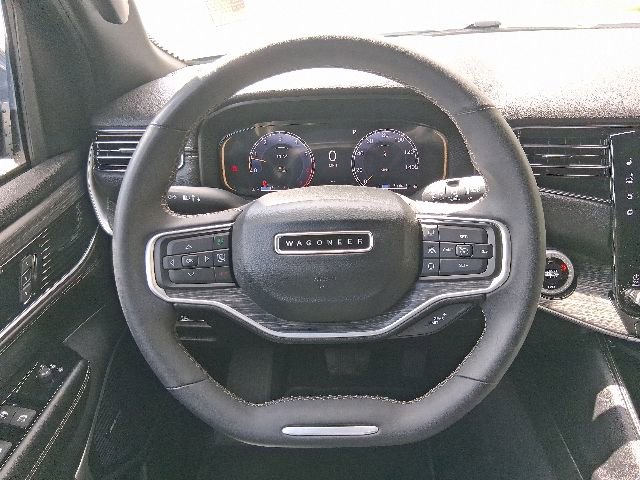 Used 2024 Jeep Wagoneer L Series II w/ Flexible Seating Group AWD/4WD image 22