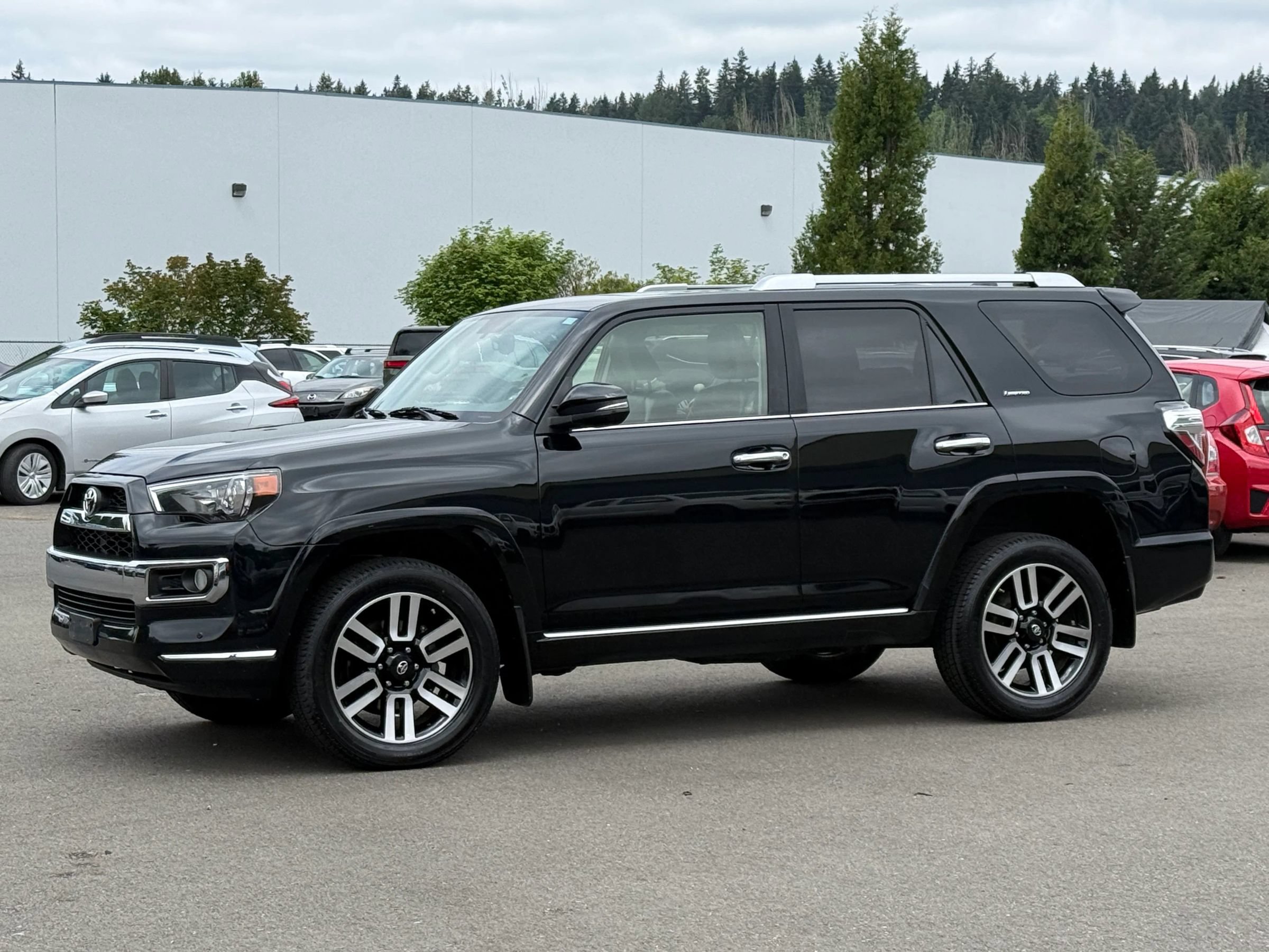 Used 2016 Toyota 4Runner Limited AWD/4WD image 3
